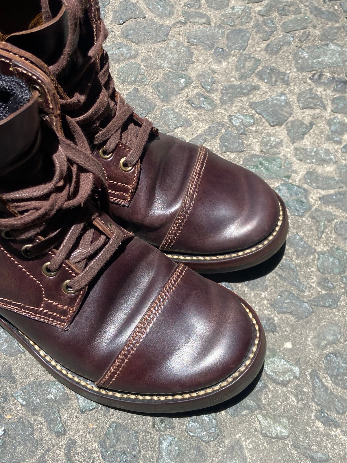 Photo by Boot.Stomp on May 6, 2026 of the Willie's Handmade Boots Cap Toe Service Boot in Maryam Olive Horserump Overdyed Dark Brown.