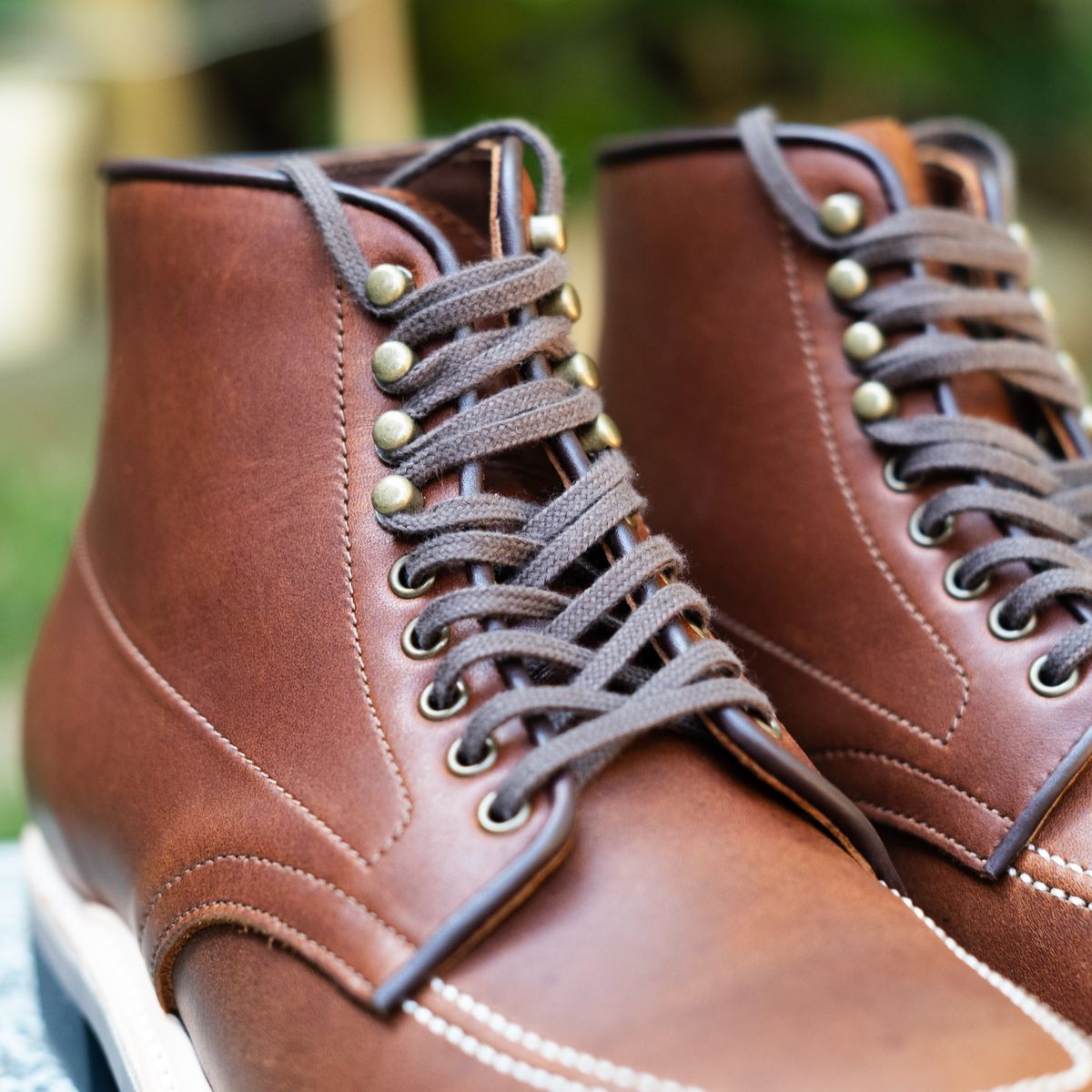 Photo by Boot.Stomp on March 14, 2026 of the Luosjiet Indiana Moctoe Boot (Brown Full Grain Pull-Up Cowhide) in Brown Full Grain Pull-Up Cowhide.