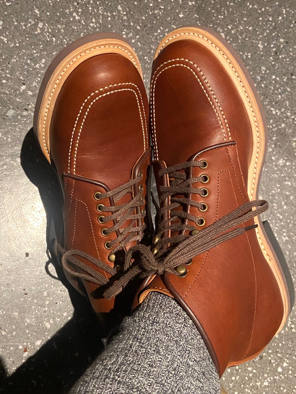 Photo by Boot.Stomp on March 17, 2026 of the Luosjiet Indiana Moctoe Boot (Brown Full Grain Pull-Up Cowhide) in Brown Full Grain Pull-Up Cowhide.