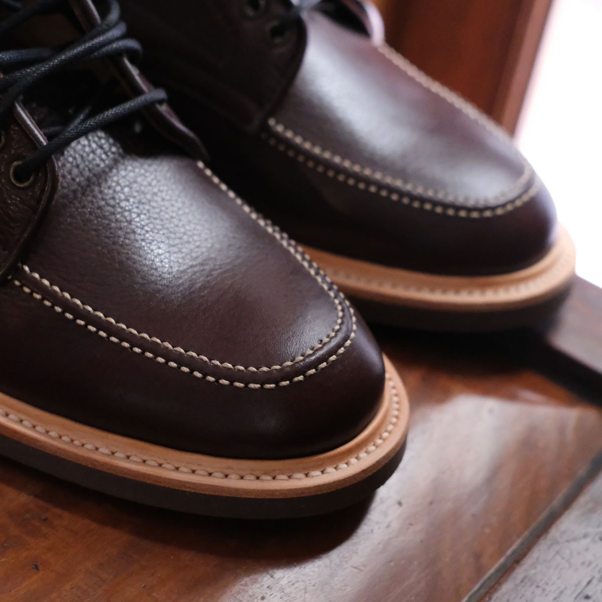 Photo by Boot.Stomp on May 18, 2026 of the Luosjiet Indiana Moctoe Boot in Dark Brown Lychee.
