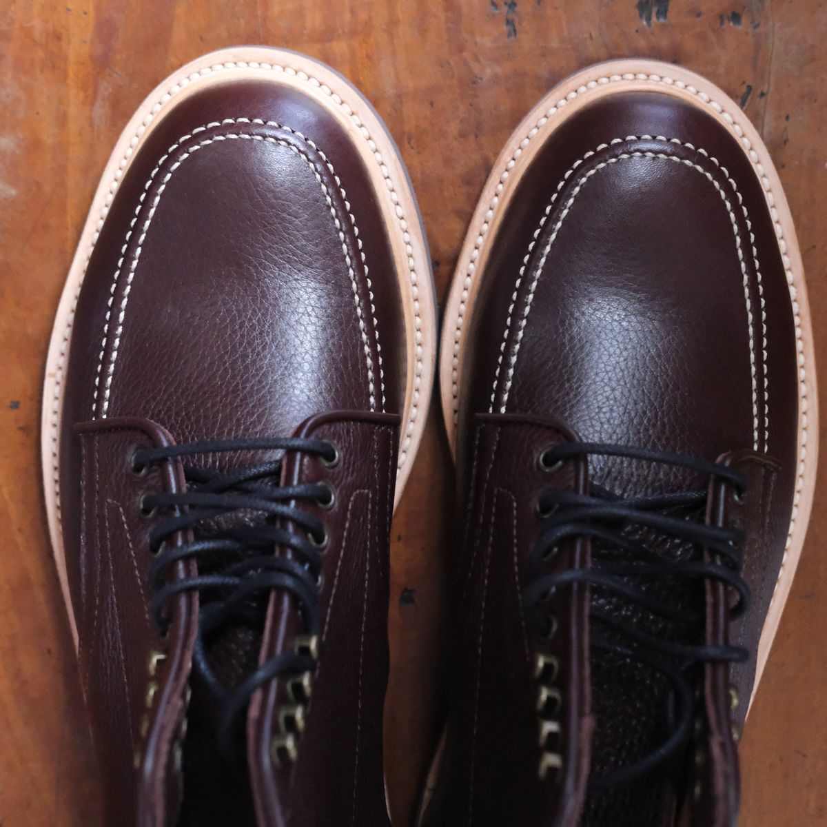 Photo by Boot.Stomp on May 18, 2026 of the Luosjiet Indiana Moctoe Boot in Dark Brown Lychee.