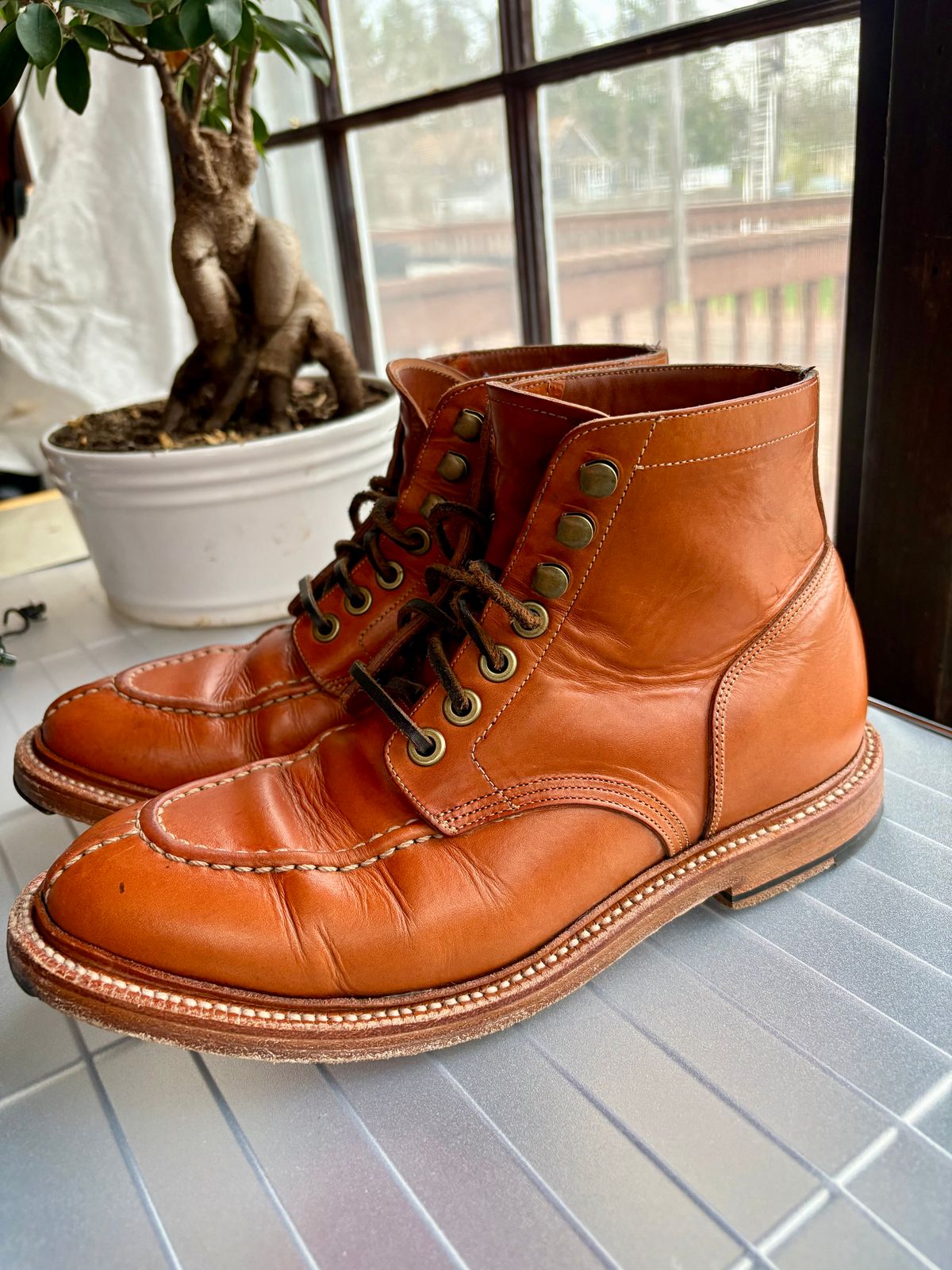 Photo by Bossa on April 5, 2025 of the Grant Stone Ottawa Boot in Badalassi Carlo Natural Minerva.