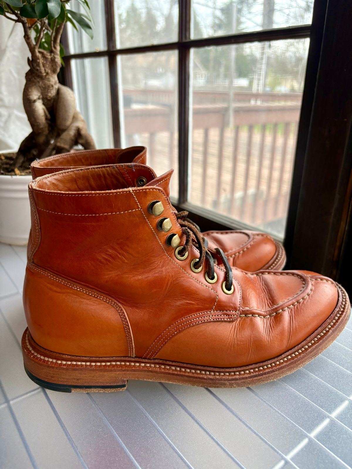 Photo by Bossa on April 5, 2025 of the Grant Stone Ottawa Boot in Badalassi Carlo Natural Minerva.