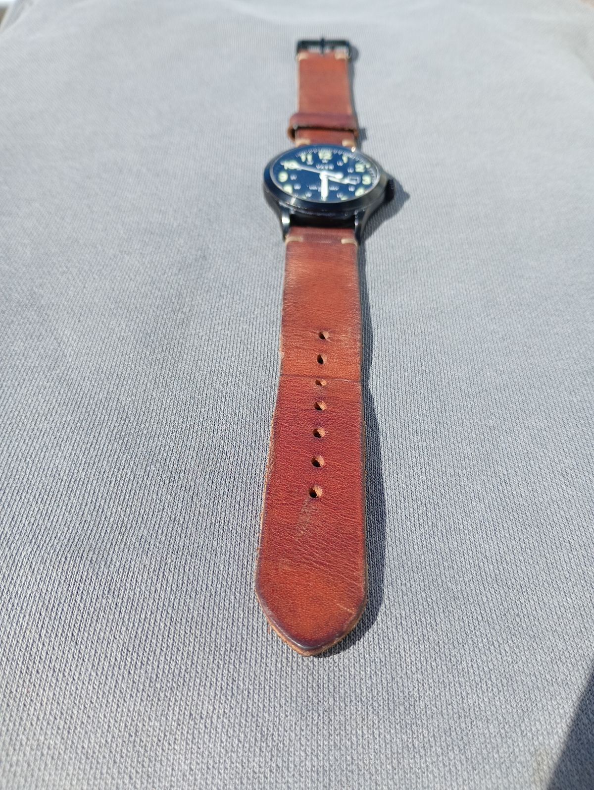 Photo by willisca on January 4, 2026 of the Threaded Leather Co. The Hudson in Horween English Tan Dublin.