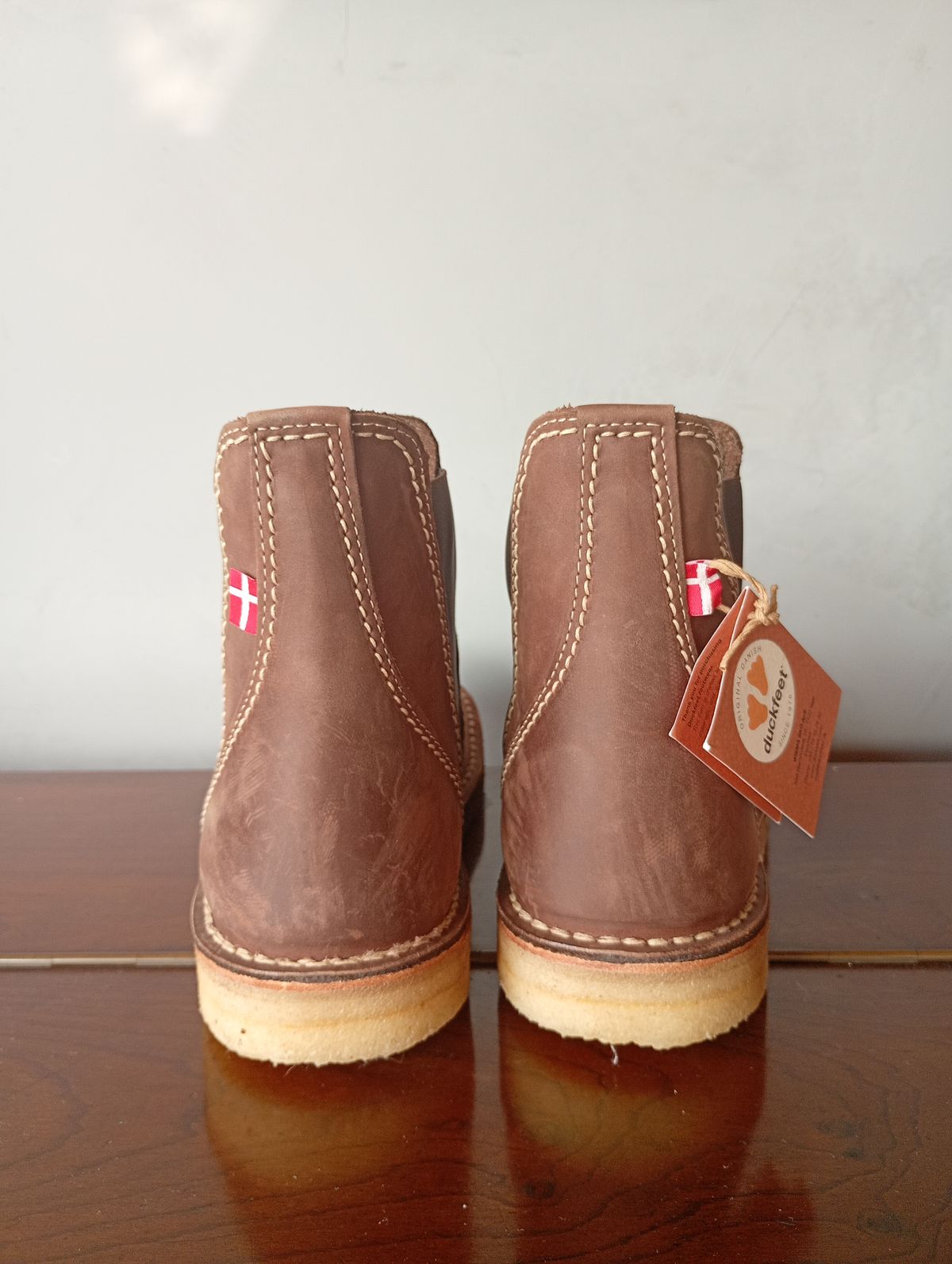 Photo by willisca on October 1, 2025 of the Duckfeet Roskilde in Terracare Cocoa.