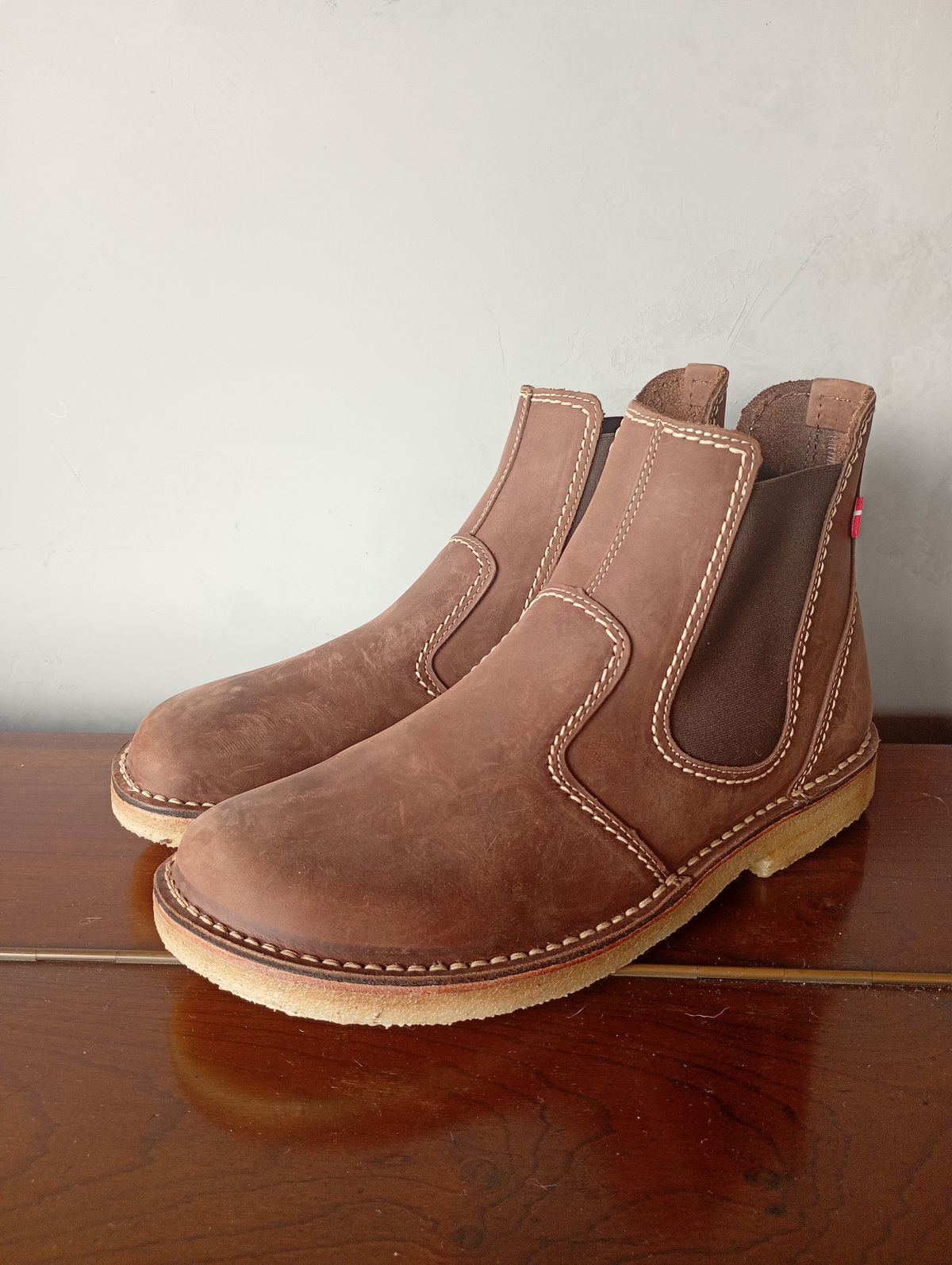 Photo by willisca on October 1, 2025 of the Duckfeet Roskilde in Terracare Cocoa.