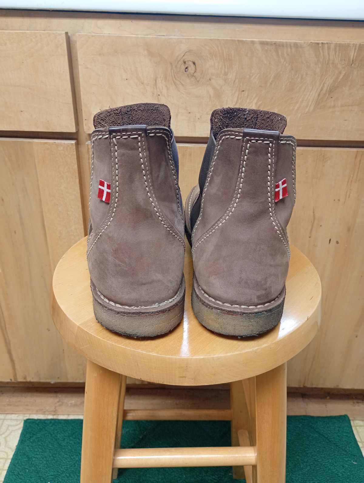 Photo by willisca on November 4, 2025 of the Duckfeet Roskilde in Terracare Cocoa.