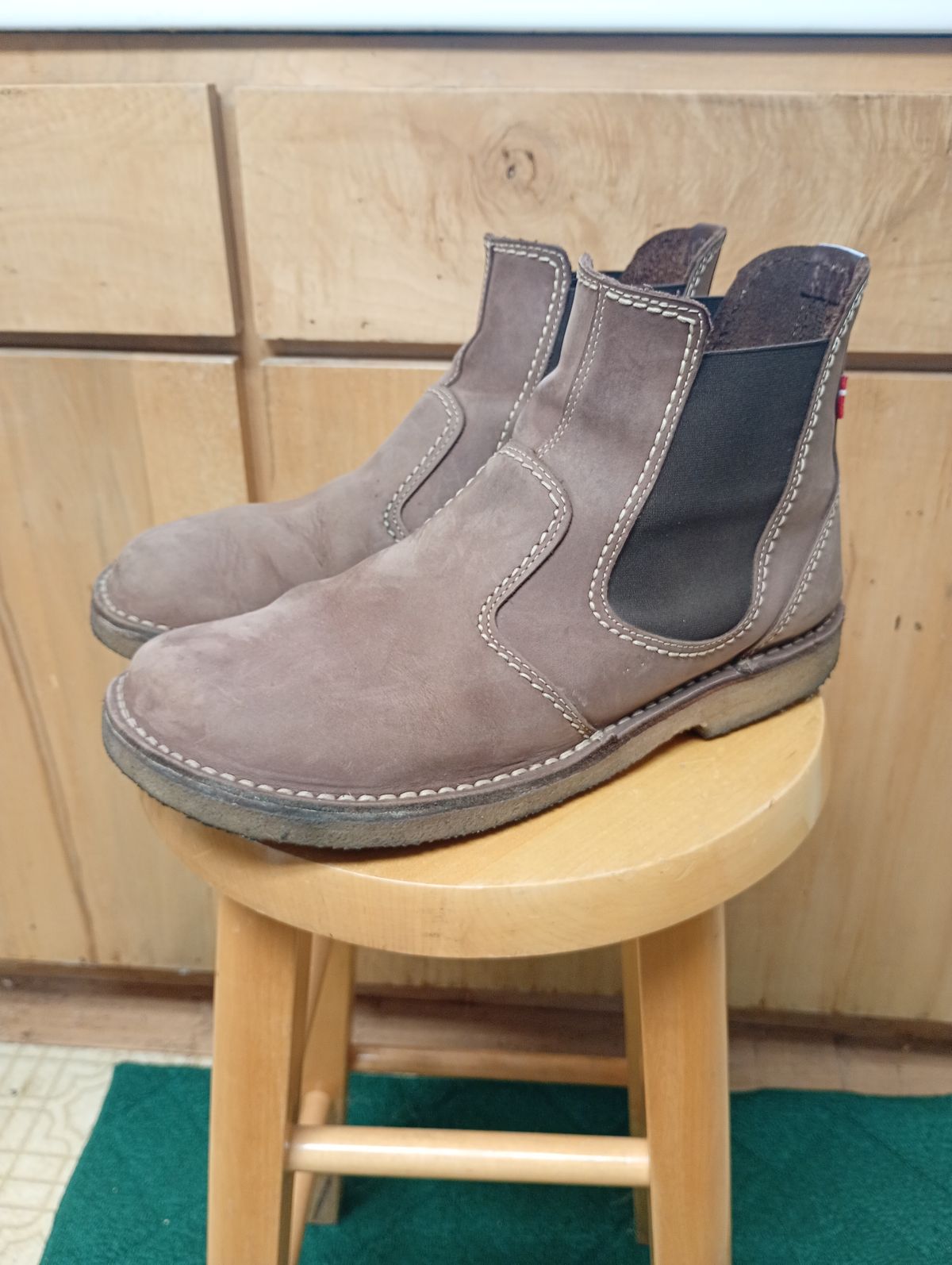 Photo by willisca on November 4, 2025 of the Duckfeet Roskilde in Terracare Cocoa.