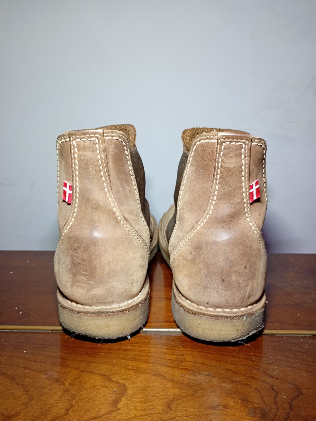 Photo by willisca on December 23, 2025 of the Duckfeet Roskilde in Terracare Cocoa.