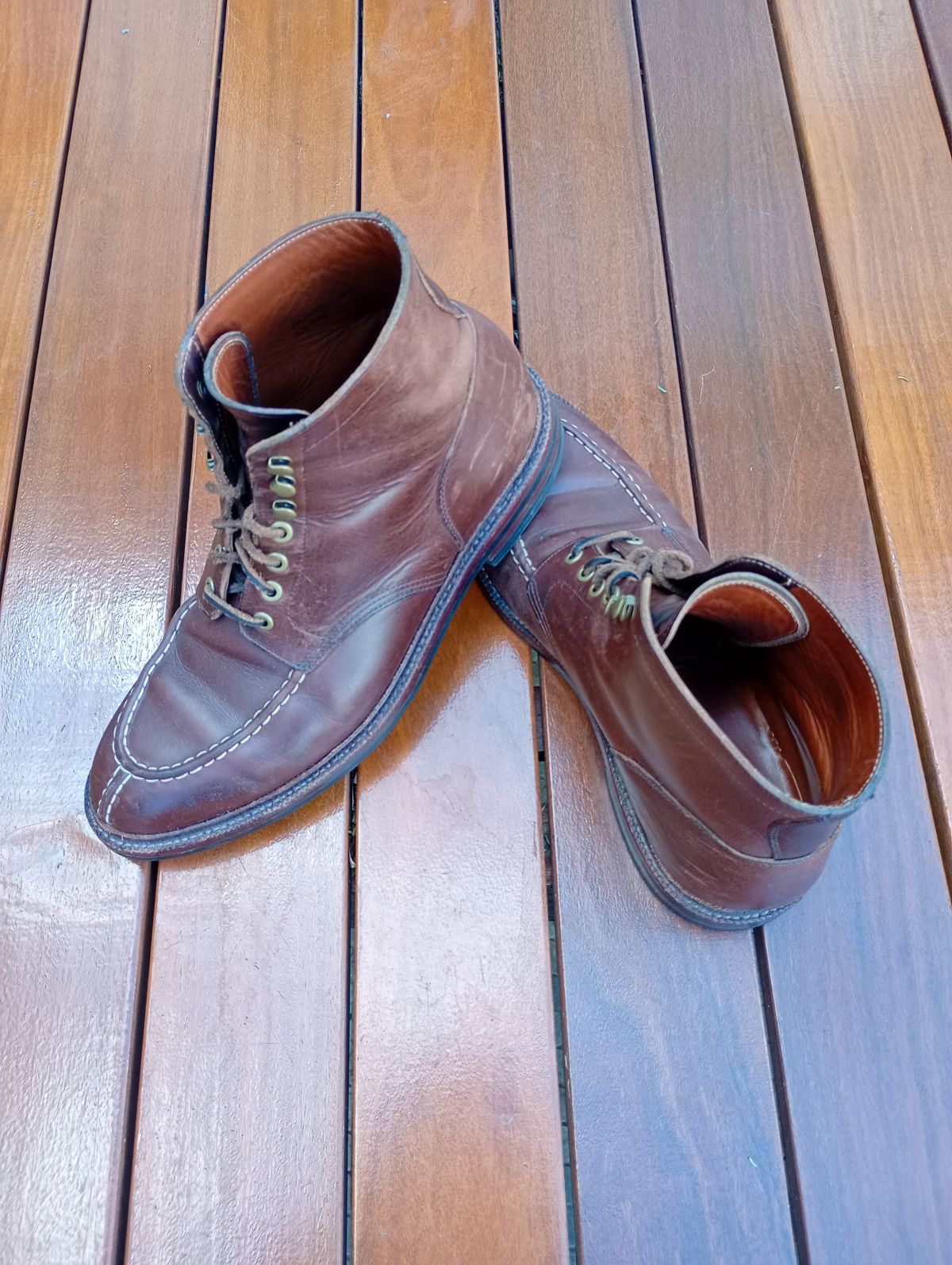 Photo by willisca on September 17, 2025 of the Grant Stone Ottawa Boot in Horween Crimson Chromexcel.