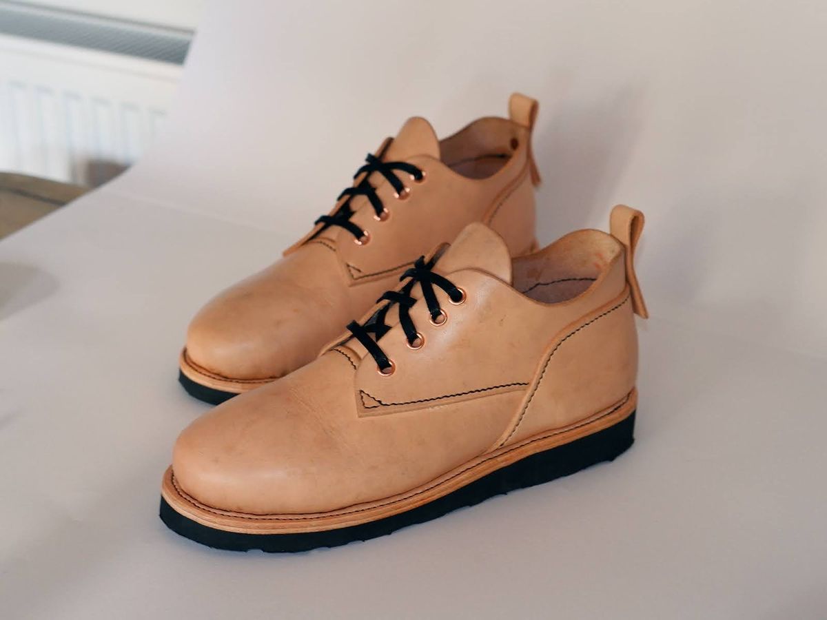 Photo by yozff on November 4, 2025 of the Joseph Curle Custom Model in Unknown Natural Veg Tan.