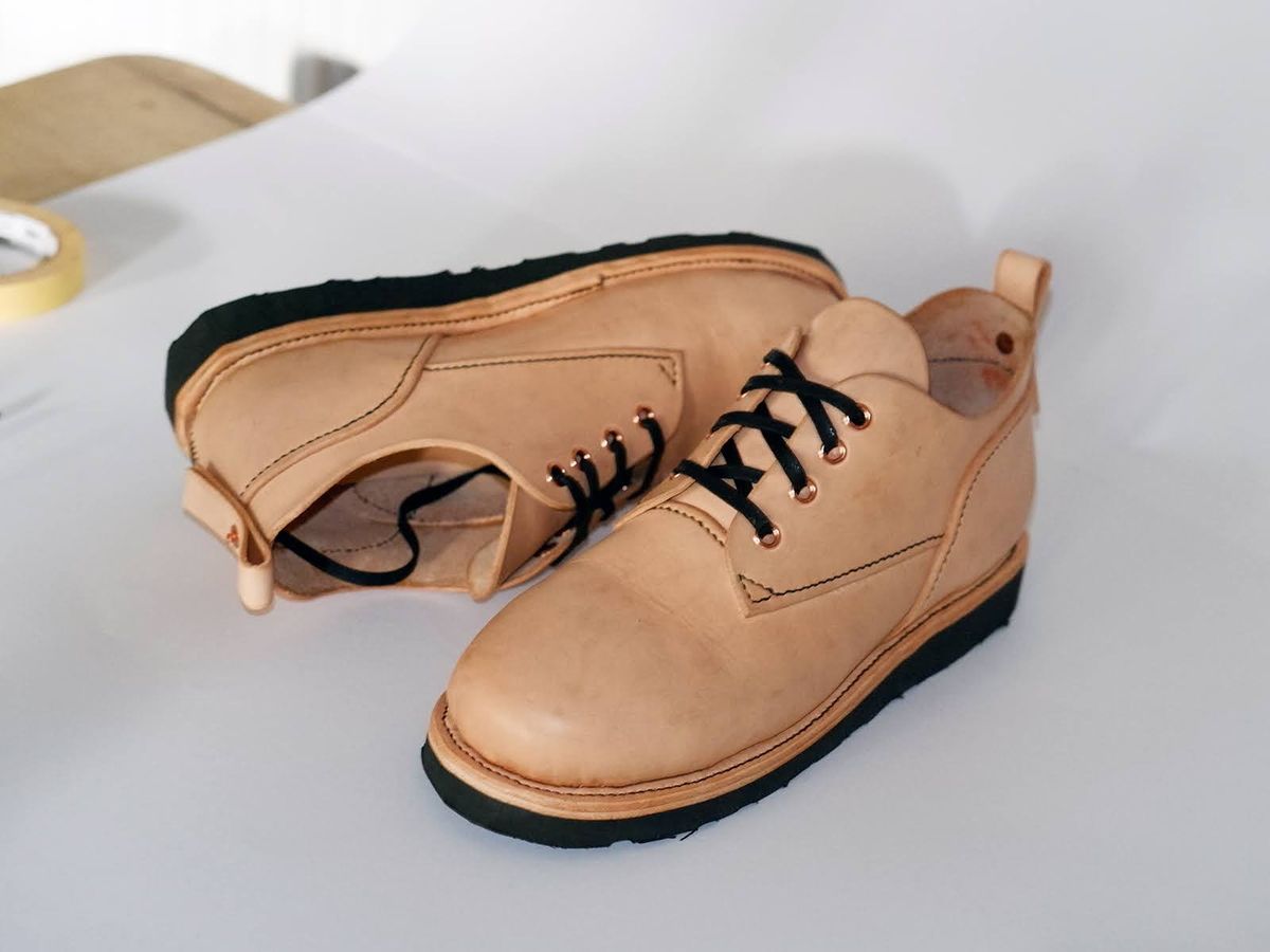 Photo by yozff on November 4, 2025 of the Joseph Curle Custom Model in Unknown Natural Veg Tan.