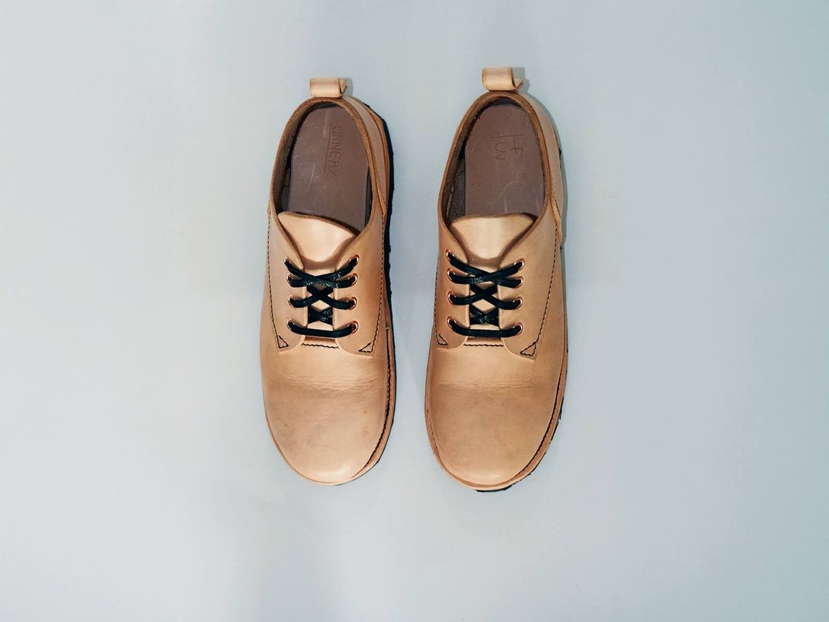 Photo by yozff on November 4, 2025 of the Joseph Curle Custom Model in Unknown Natural Veg Tan.