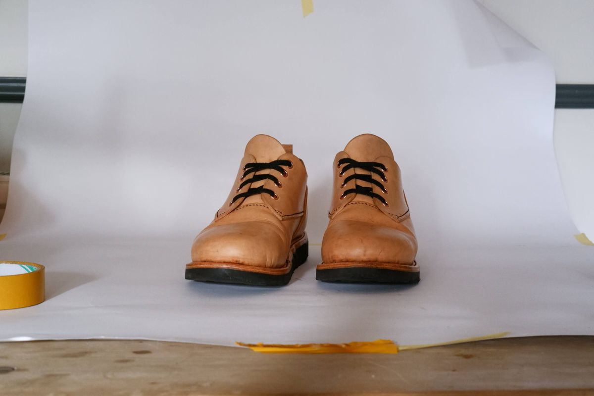 Photo by yozff on November 25, 2025 of the Joseph Curle Custom Model in Unknown Natural Veg Tan.