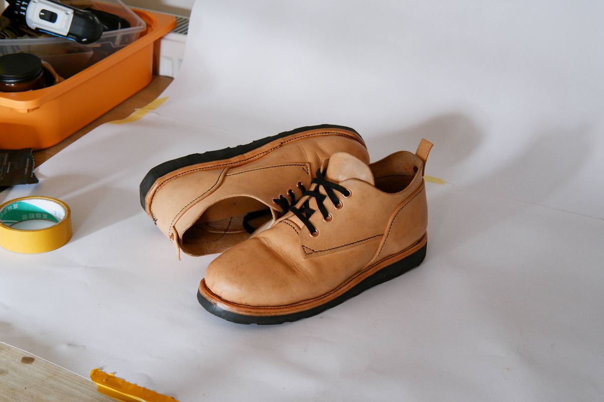 Photo by yozff on November 25, 2025 of the Joseph Curle Custom Model in Unknown Natural Veg Tan.