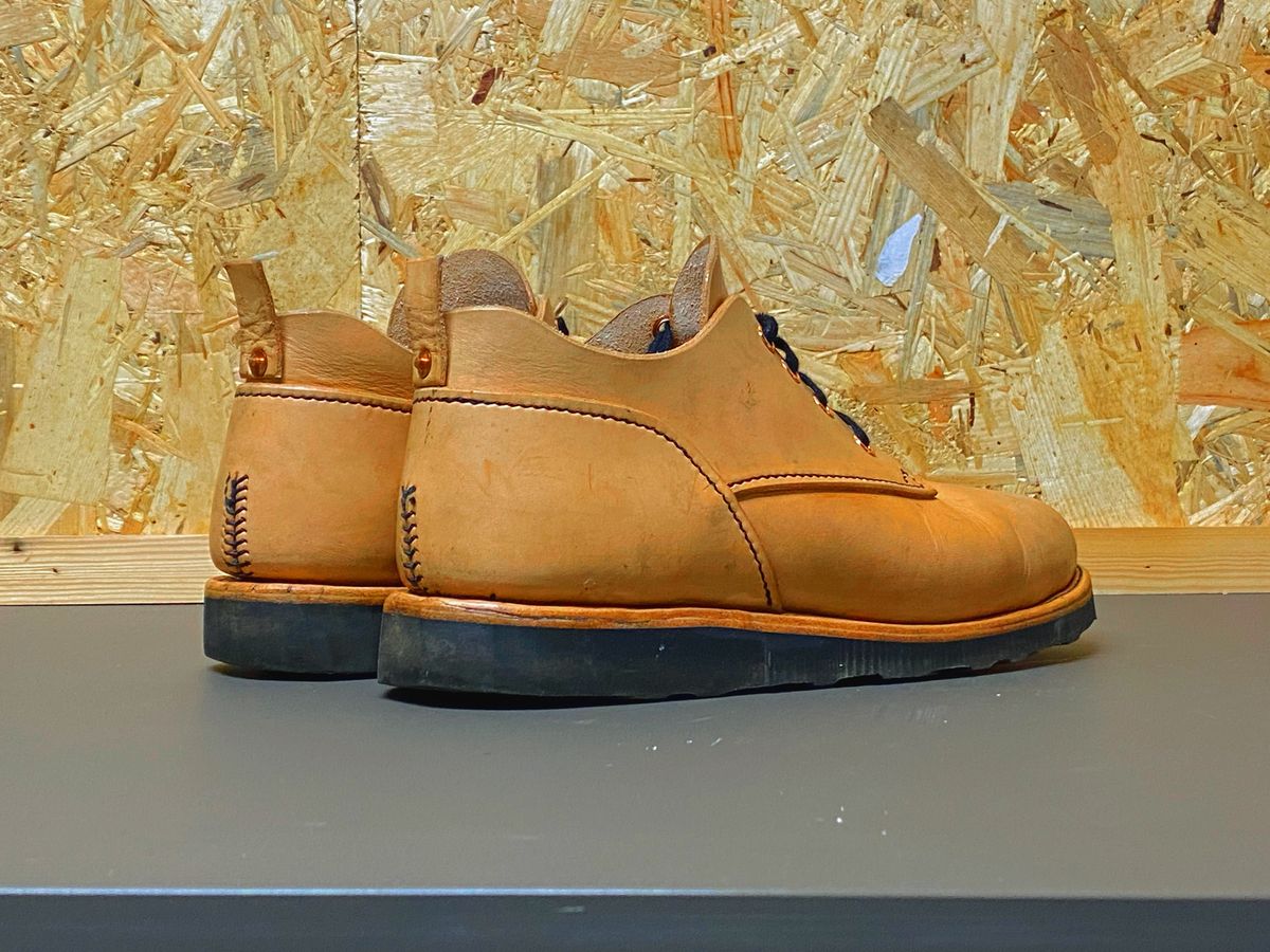 Photo by yozff on December 30, 2025 of the Joseph Curle Custom Model in Unknown Natural Veg Tan.