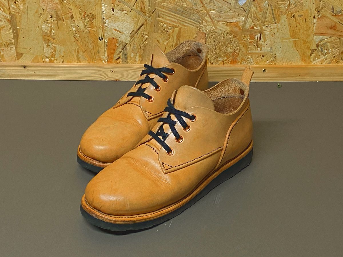 Photo by yozff on December 30, 2025 of the Joseph Curle Custom Model in Unknown Natural Veg Tan.