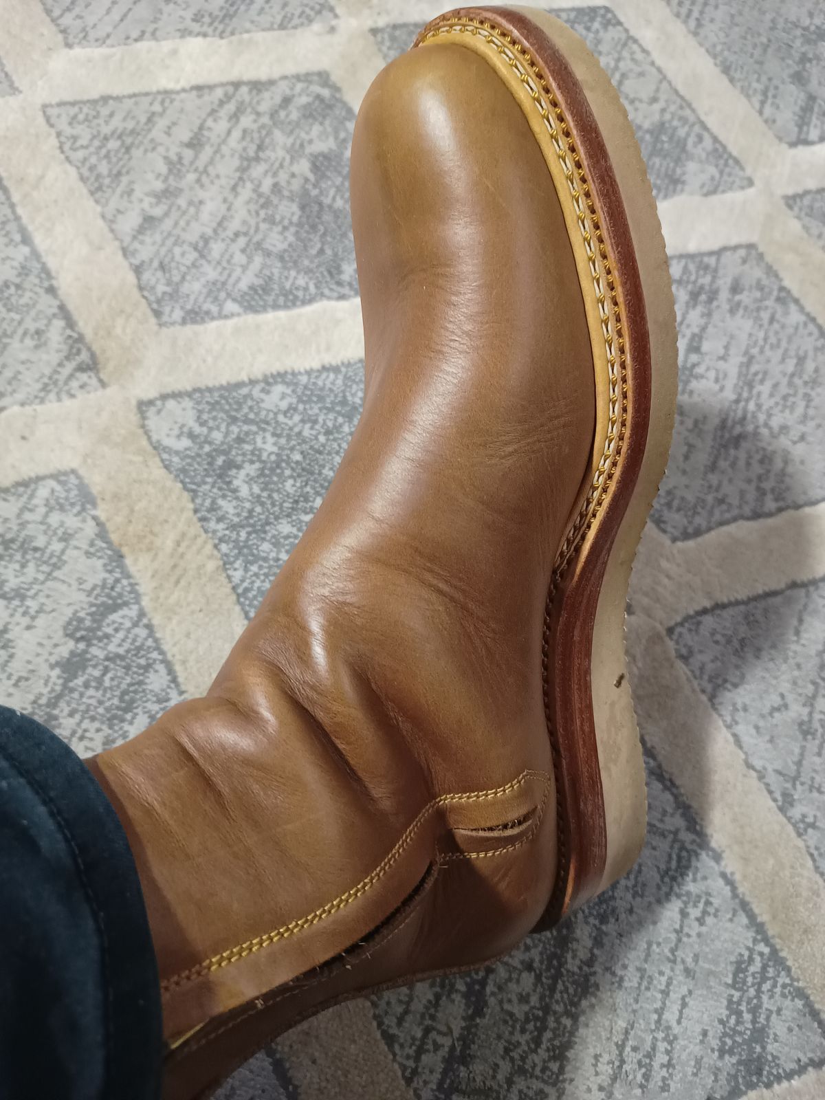Photo by repk85 on August 20, 2025 of the Fortis Boots Side Zip in Horween Natural Chromexcel.