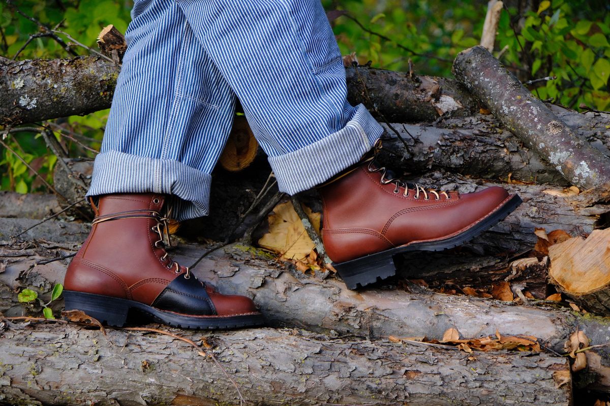 Photo by stitchdown_collabs on November 5, 2024 of the White's Whites X Stitchdown Cliff Boot in Seidel Red Dog Oil Tan & Horween Black Waxed Flesh.