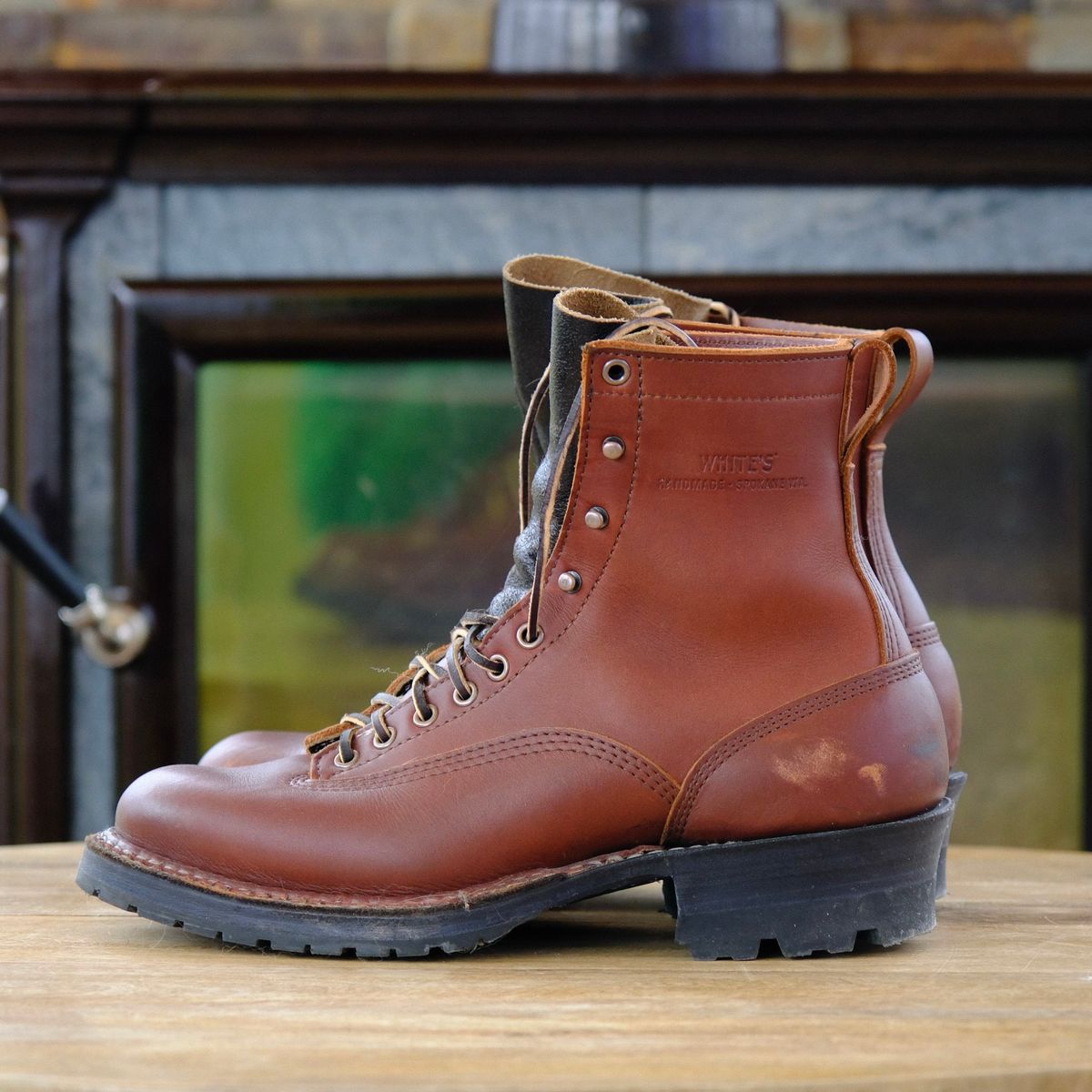 Photo by stitchdown_collabs on December 6, 2024 of the White's Whites X Stitchdown Cliff Boot in Seidel Red Dog Oil Tan & Horween Black Waxed Flesh.