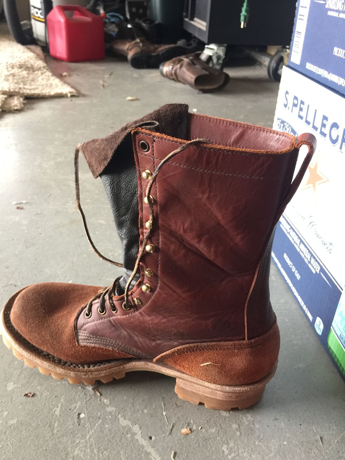 Photo by Mike on April 25, 2024 of the JK Boots Superduty in jk smooth / rough out.