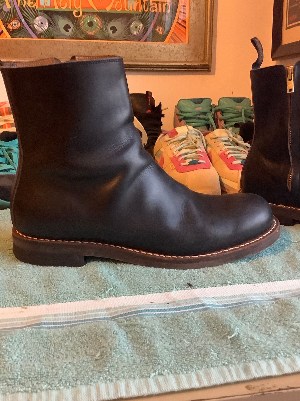 Photo by alteredstates on January 18, 2025 of the Rolling Dub Trio Casper Boot in Horween Black Chromexcel.