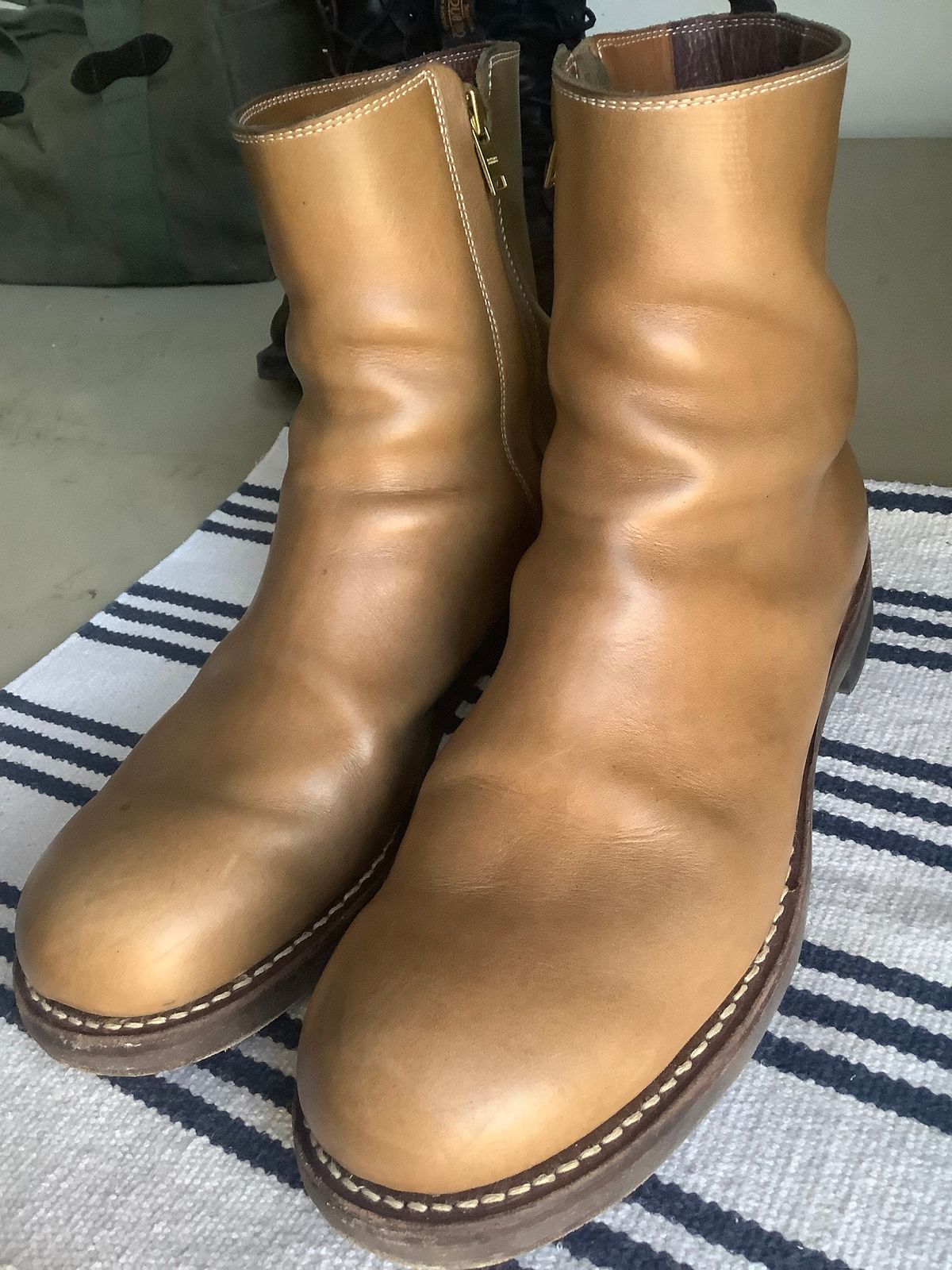 Photo by alteredstates on January 27, 2025 of the Rolling Dub Trio Casper Boot in Horween Natural Chromexcel.