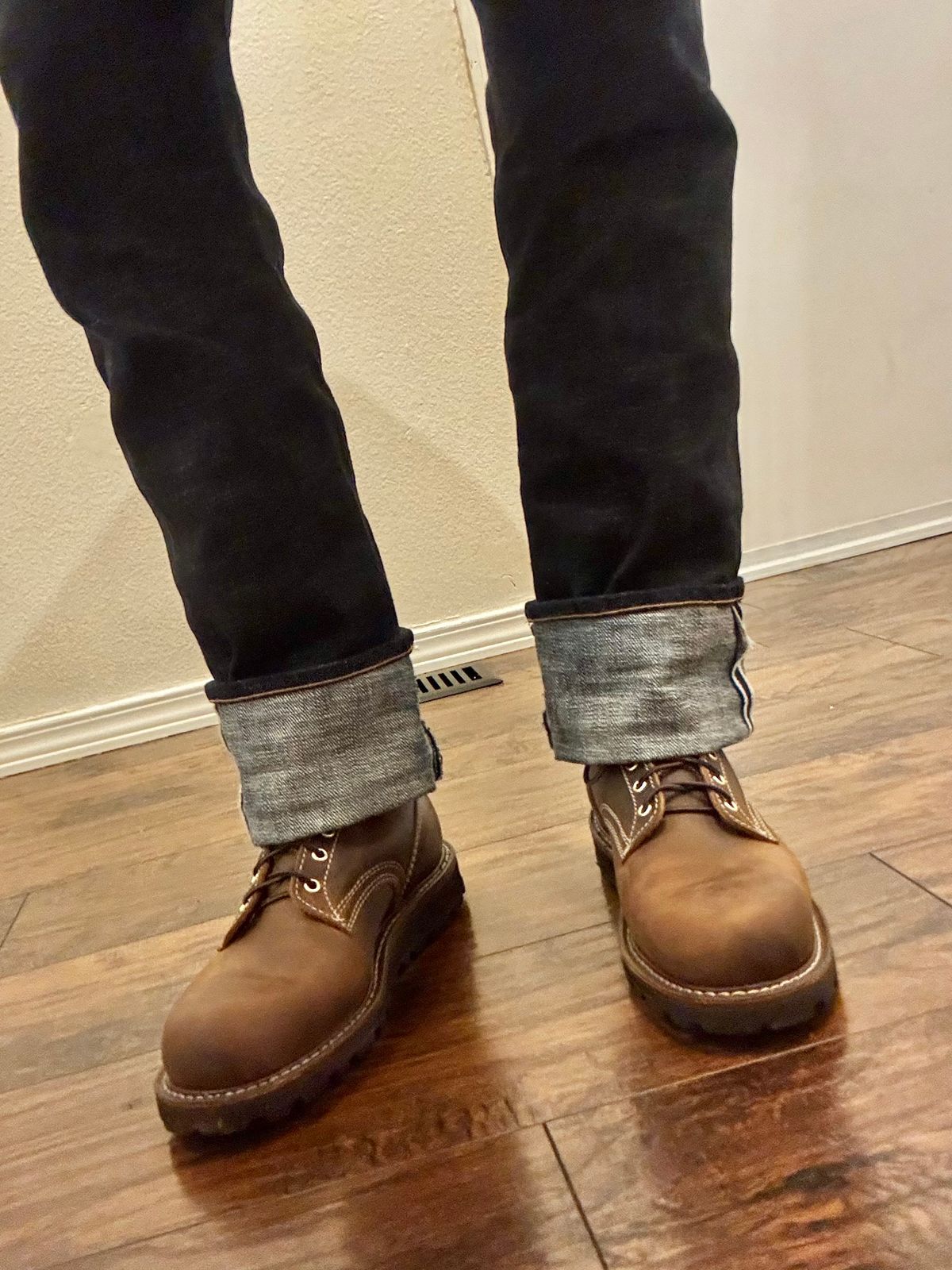 Photo by FingerWags on January 23, 2026 of the White's Millwood Hybrid Wedge in Brown Distress.