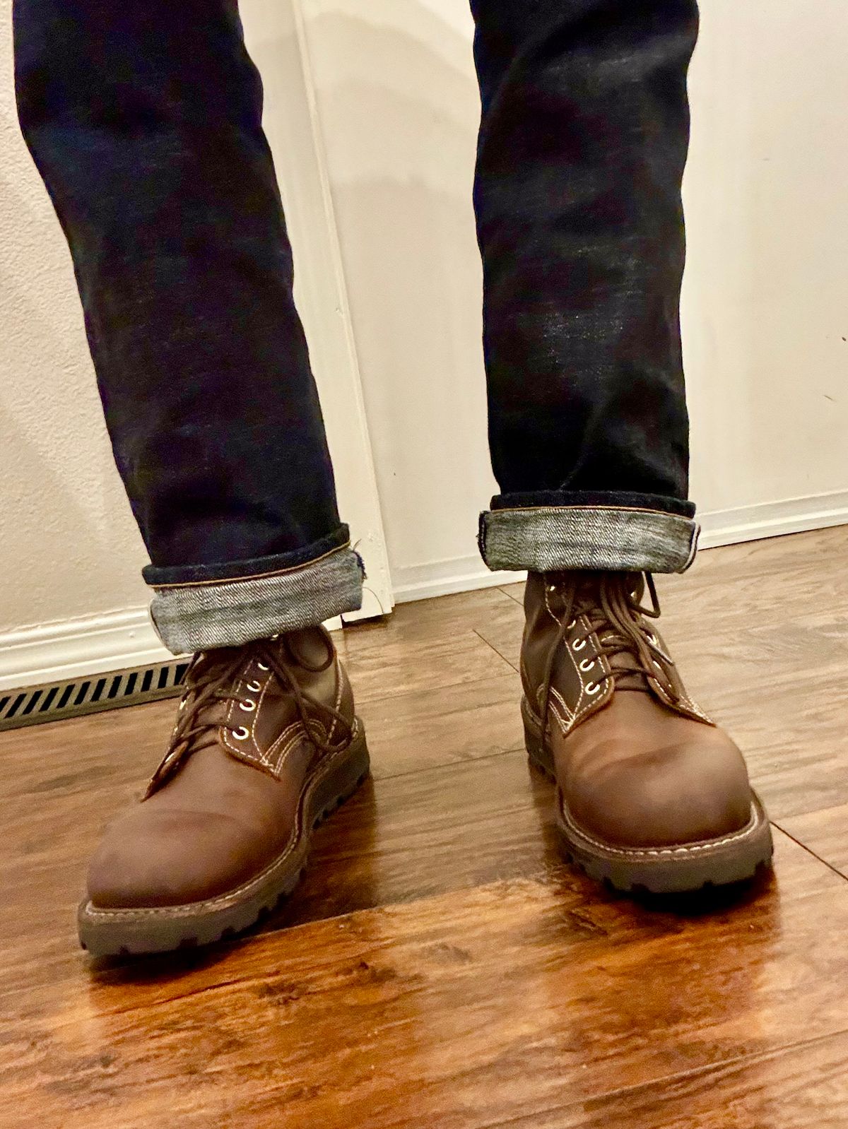 Photo by FingerWags on February 21, 2026 of the White's Millwood Hybrid Wedge in Brown Distress.