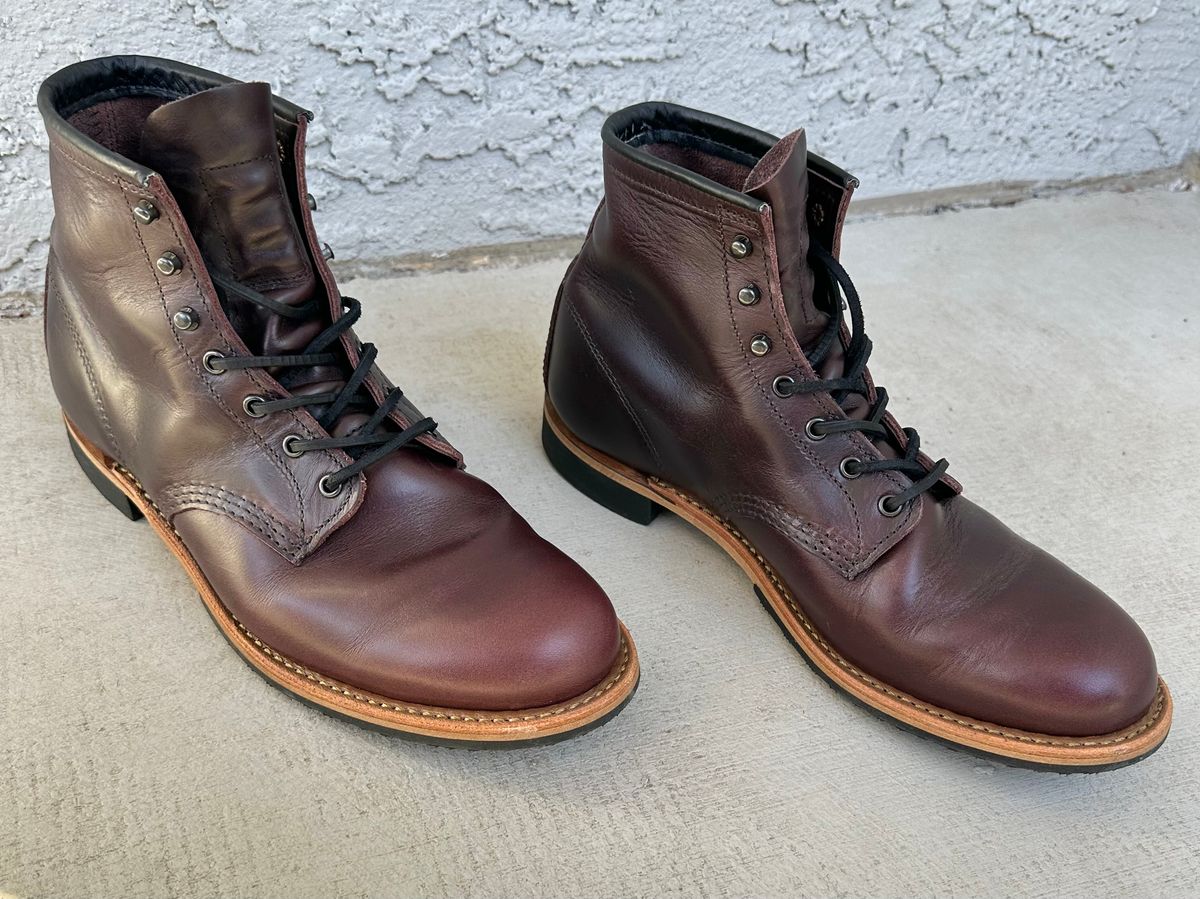 Photo by Mario357 on October 24, 2025 of the Red Wing Beckman in S.B. Foot Black Cherry Excalibur.