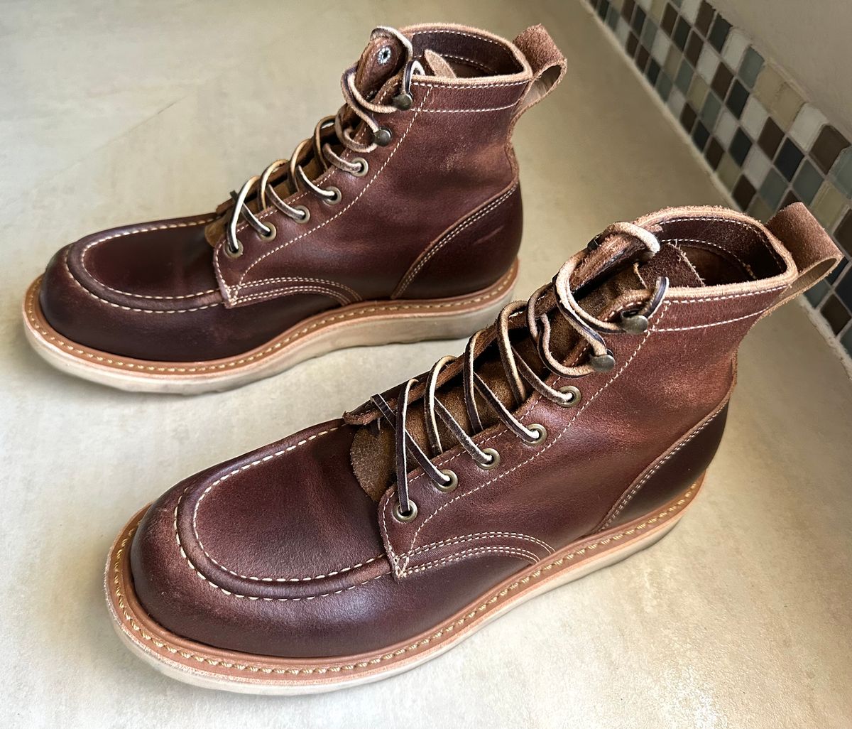 Photo by Mario357 on June 27, 2026 of the Truman Moc Toe in Seidel Natural Rough Shot.