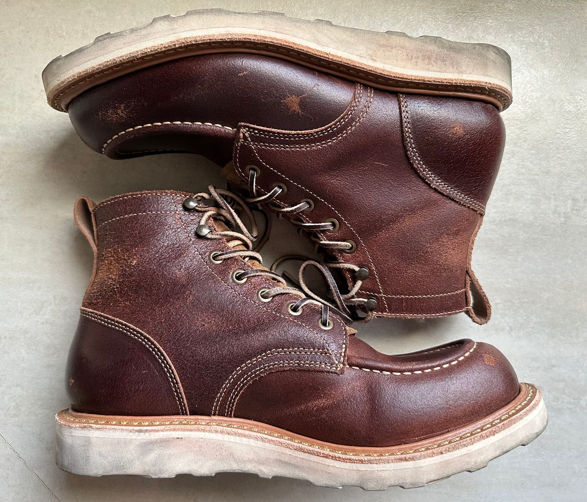 Photo by Mario357 on July 5, 2026 of the Truman Moc Toe in Seidel Natural Rough Shot.