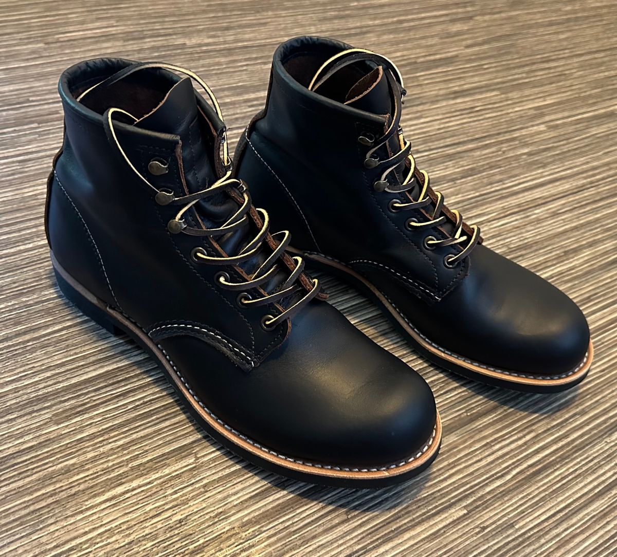Photo by Mario357 on August 15, 2025 of the Red Wing Blacksmith in Black Prarie Leather.