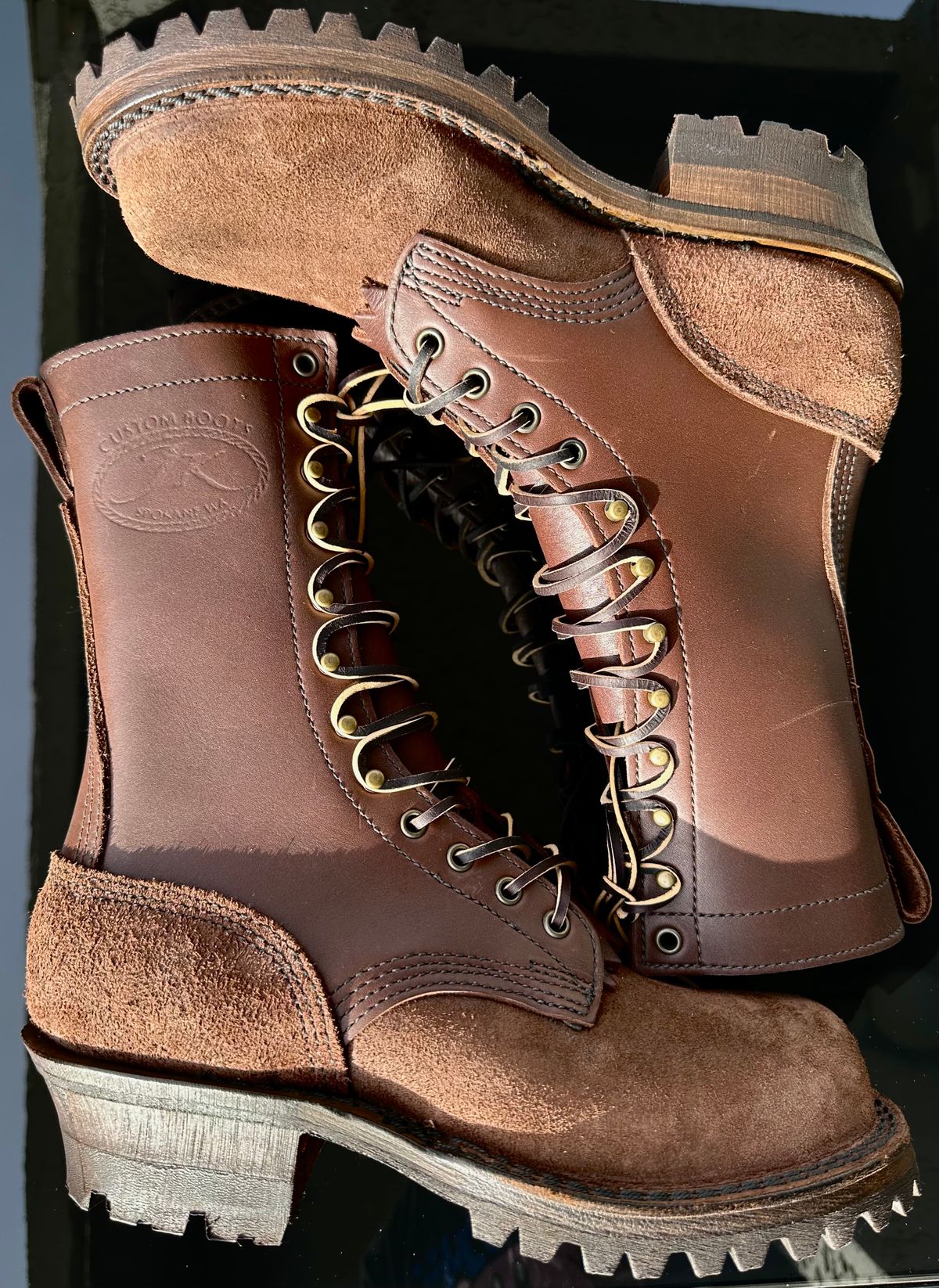 Photo by Mario357 on January 21, 2026 of the JK Boots Superduty in Seidel Brown Oil Tan Roughout.