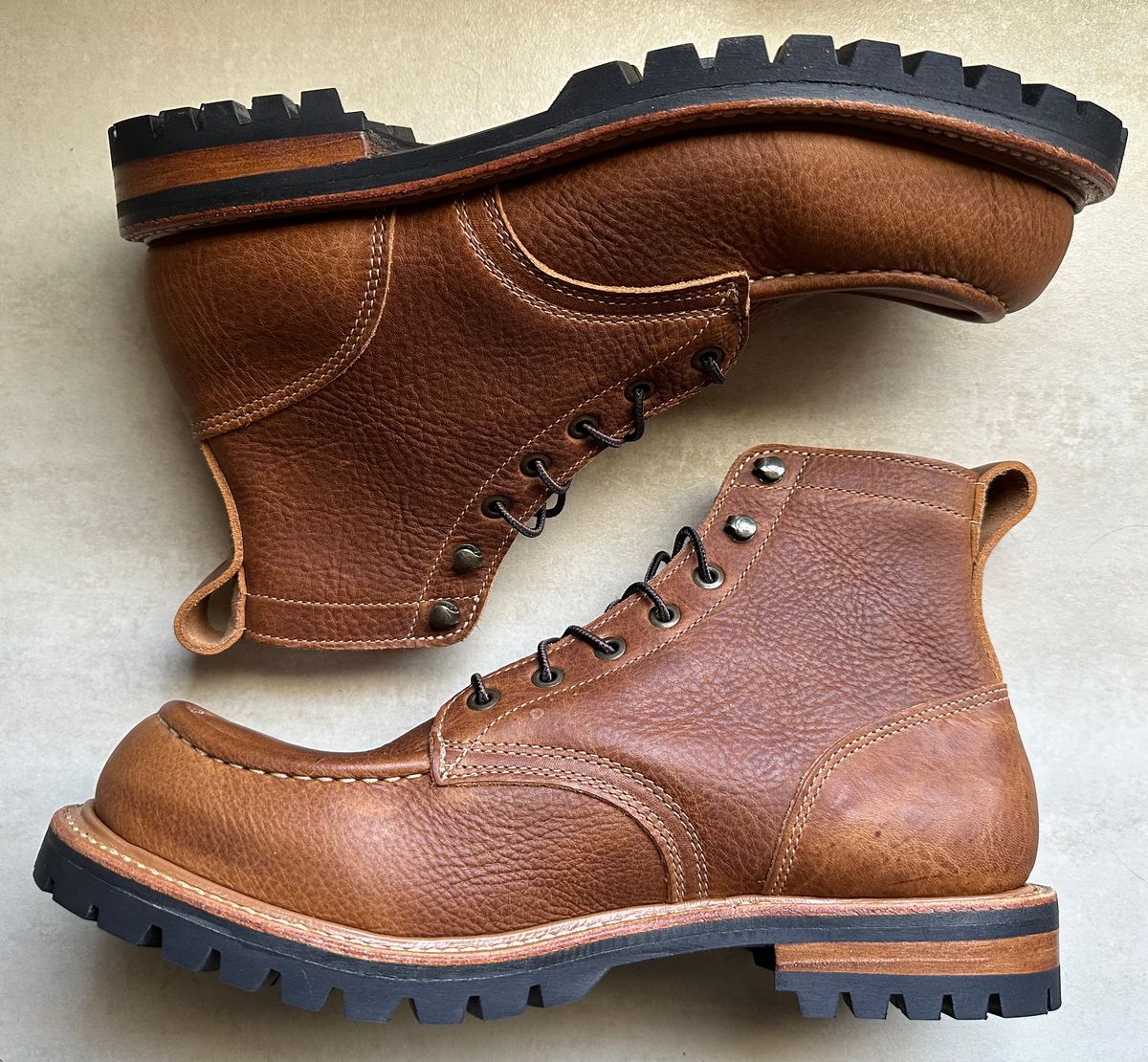 Photo by Mario357 on September 27, 2025 of the Truman Moc Toe in British Tan Grizzly.