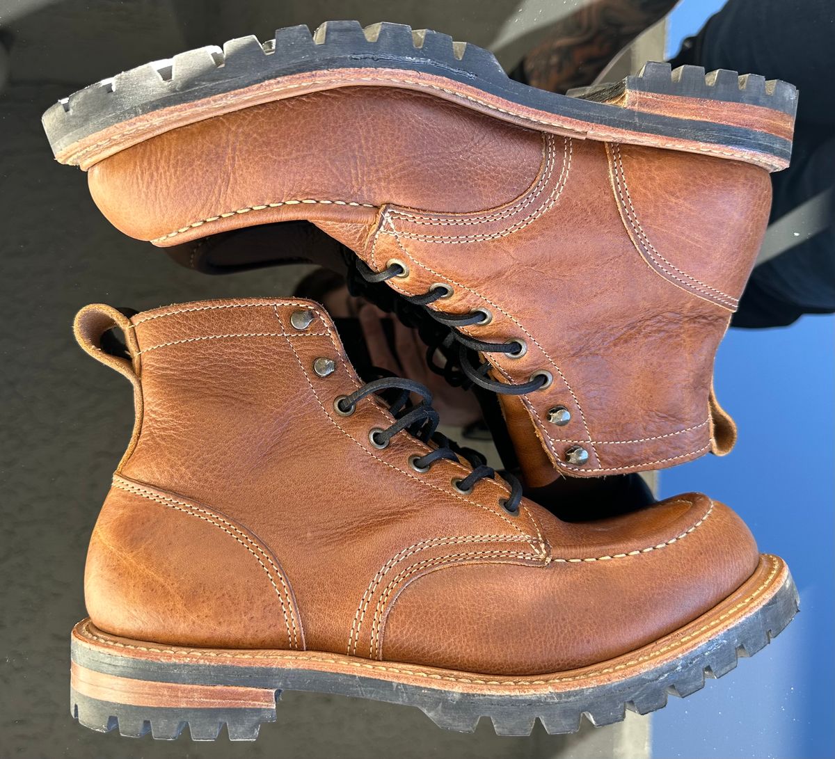 Photo by Mario357 on October 16, 2025 of the Truman Moc Toe in British Tan Grizzly.
