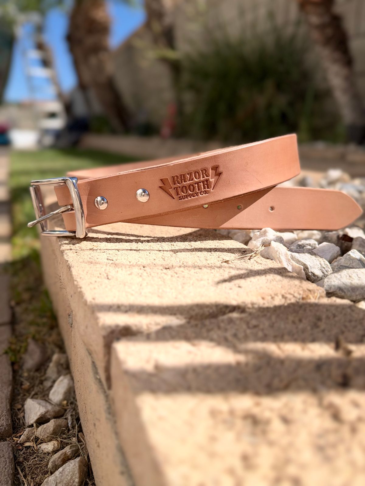 Photo by RAYZOR on October 5, 2025 of the RAZOR TOOTH SUPPLY CO. RAW VEG TAN BELT STRAP in NATURAL VEG TAN.