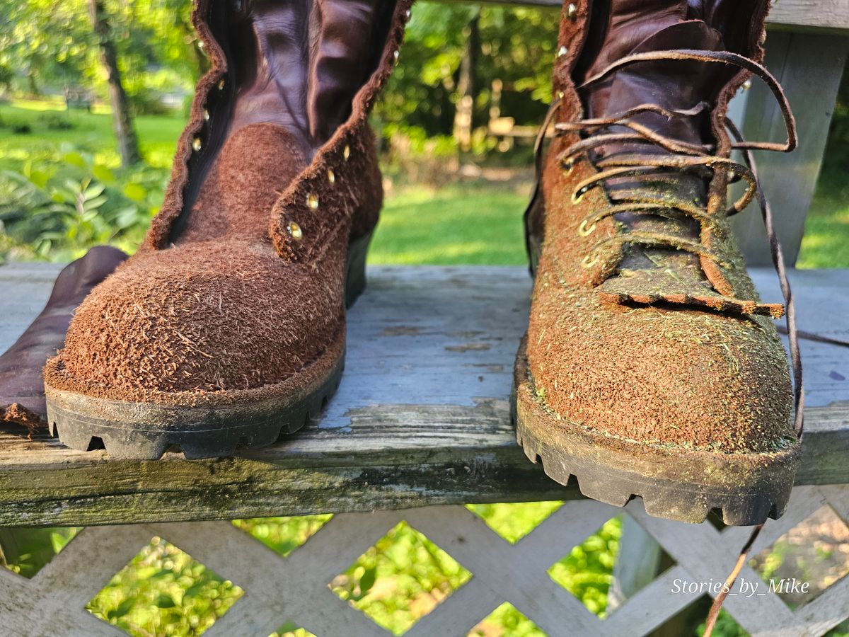 Photo by MTrump on June 15, 2024 of the Drew's Boots 10-inch LTT Roughout Logger in Brown Roughout.