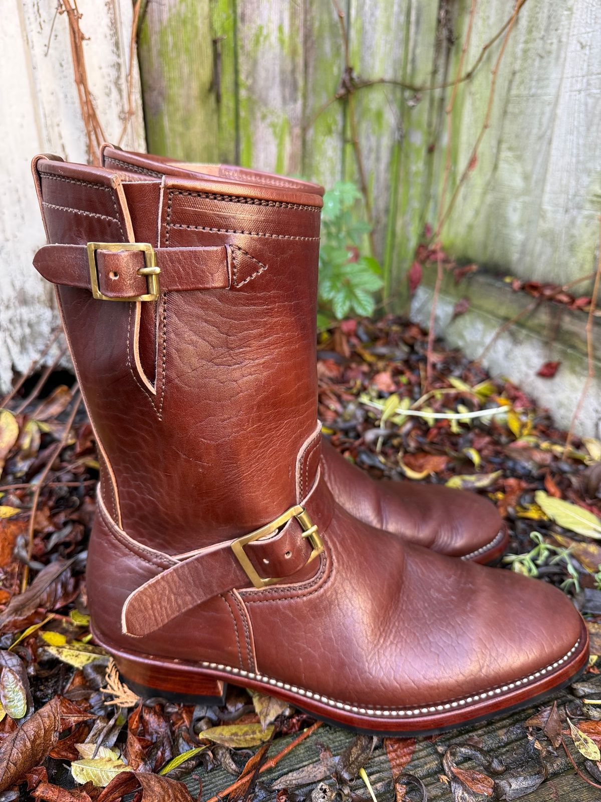 Photo by indigoworker on November 2, 2025 of the Benzein The Keeper 'Type 2' Engineer Boot in Natural Oiled Horsebutt Overdyed Brown.