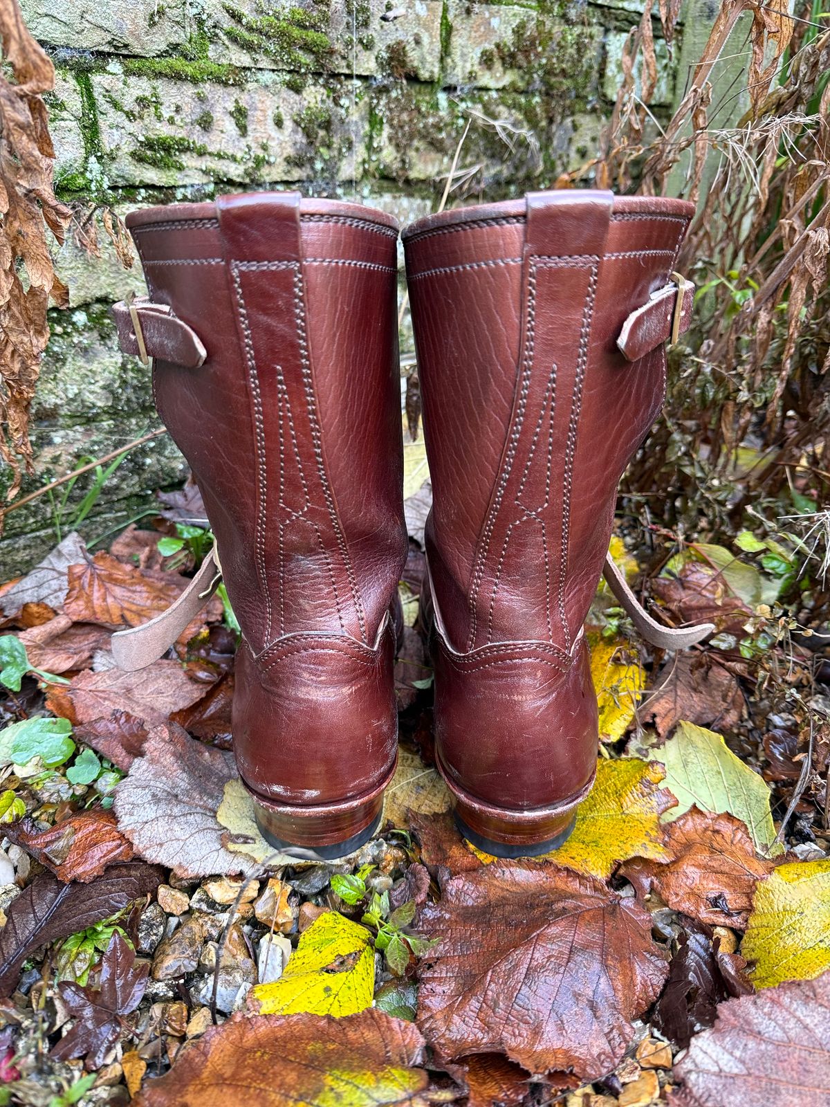 Photo by indigoworker on December 2, 2025 of the Benzein The Keeper 'Type 2' Engineer Boot in Shinki Natural Oiled Horsebutt Overdyed Brown.