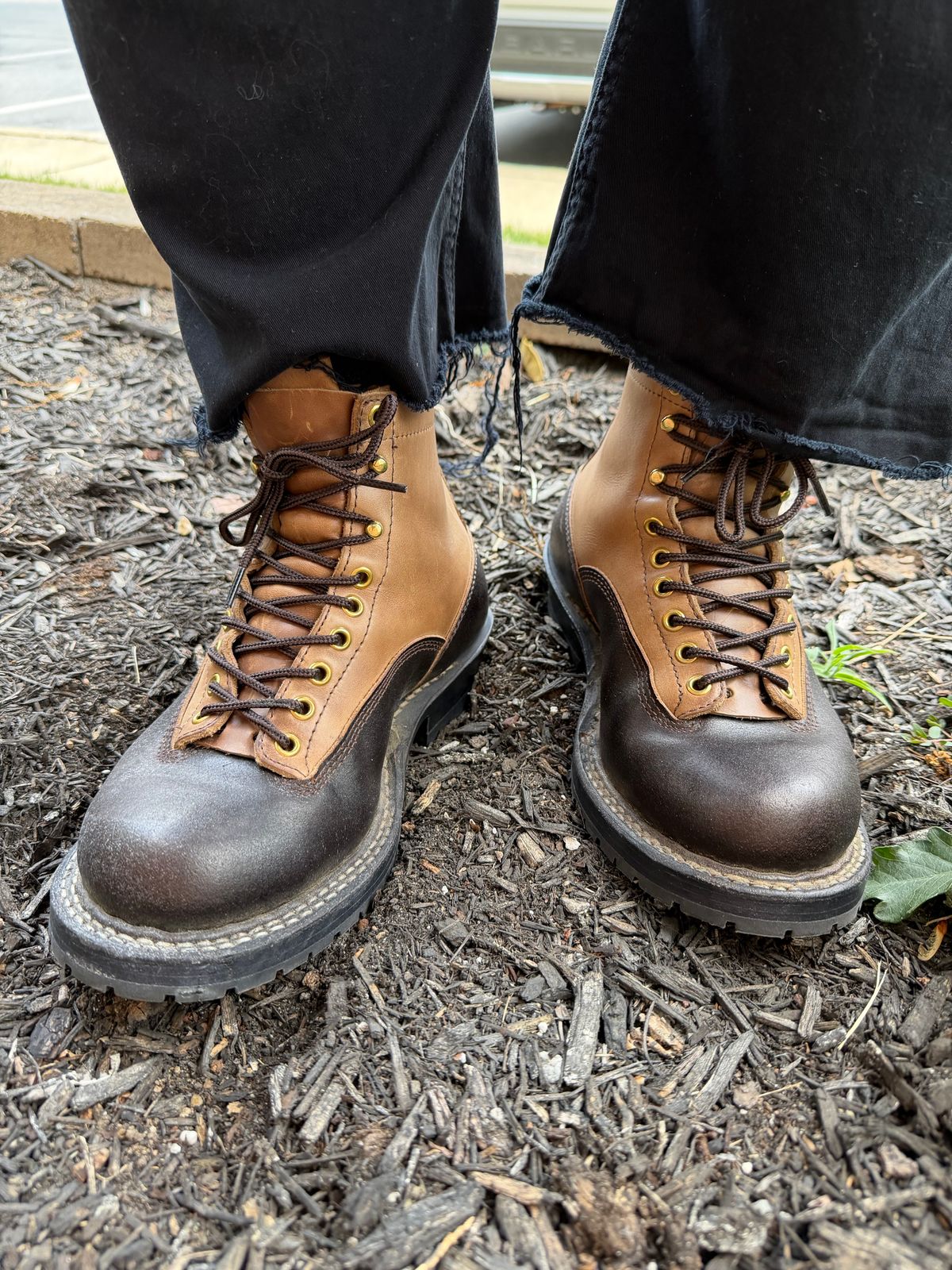 Photo by bmoredrew on May 16, 2026 of the White's 350 Cutter in Horween Natural Chromexcel & Horween Dark Brown Waxed Flesh.
