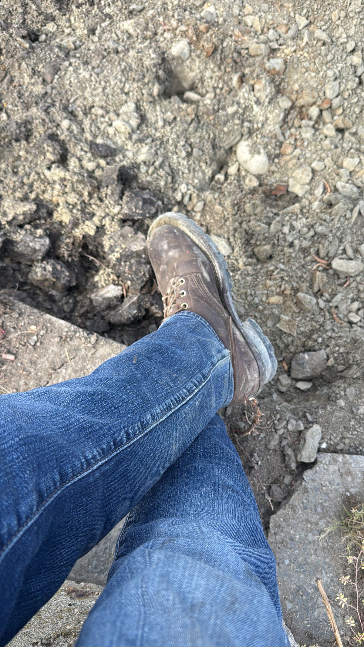 Photo by cleofus on September 29, 2025 of the Nick’s Handmade Boots Builder Pros in 1964 Mahogany.