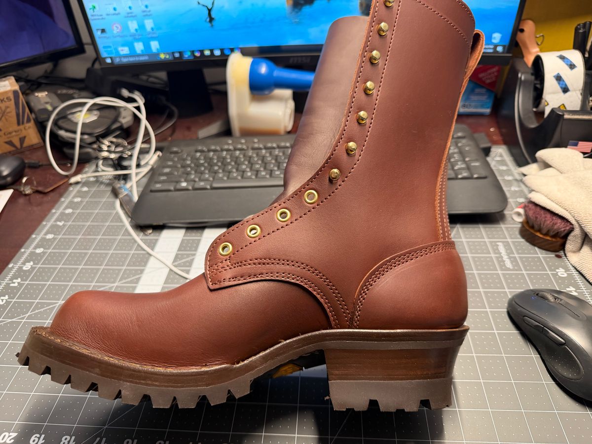 Photo by cleofus on May 1, 2026 of the Drew's Boots Roughshot in Seidel Chocolate Oil Tan.
