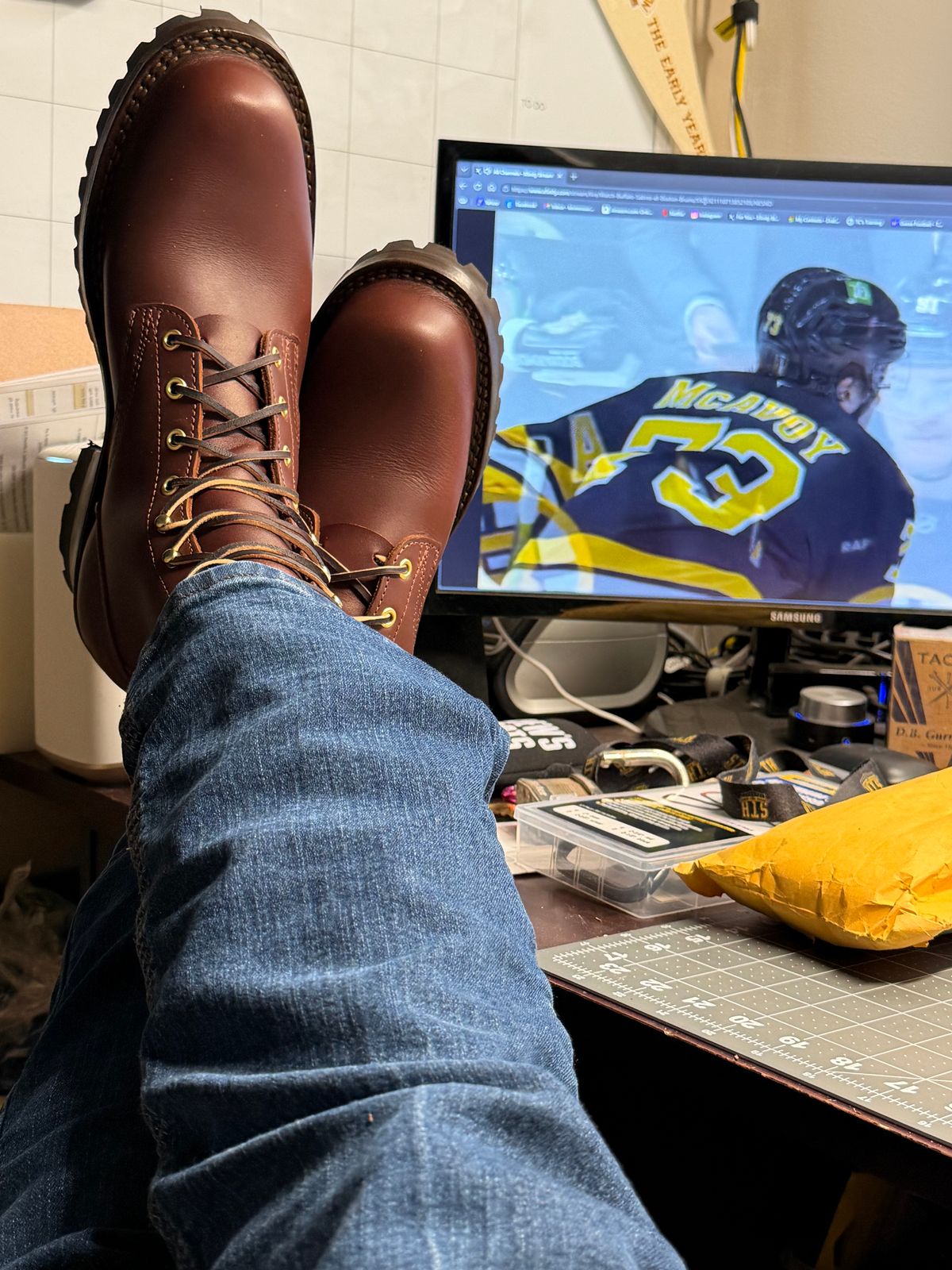 Photo by cleofus on May 2, 2026 of the Drew's Boots Roughshot in Seidel Chocolate Oil Tan.