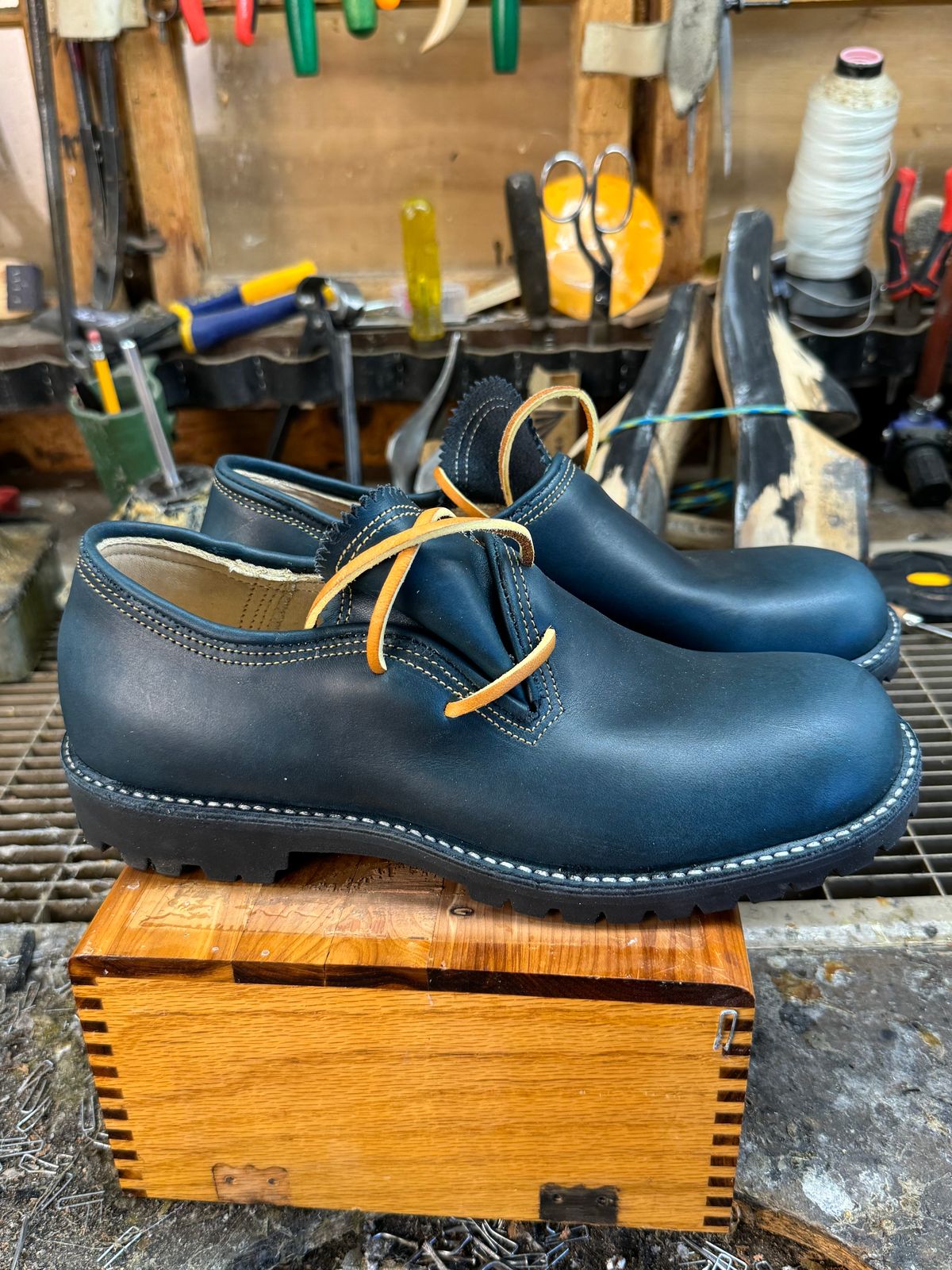 Photo by Limmer_Pat on October 1, 2024 of the Peter Limmer & Sons Custom Model in Seidel Sapphire Blue Double Shot.