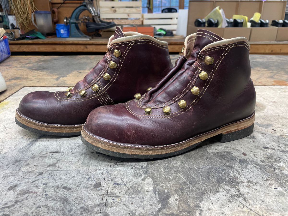 Photo by Limmer_Pat on November 5, 2024 of the Peter Limmer & Sons Custom Model in Seidel Oxblood Double Shot.