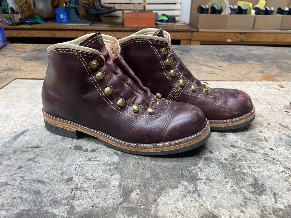 Photo by Limmer_Pat on November 5, 2024 of the Peter Limmer & Sons Custom Model in Seidel Oxblood Double Shot.