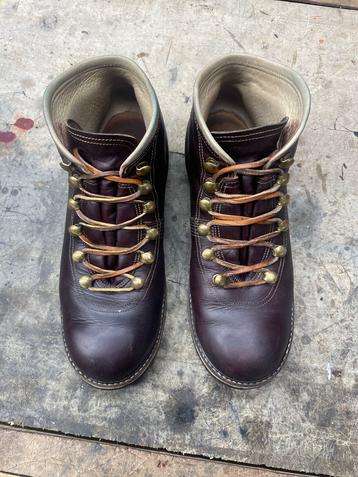 Photo by Limmer_Pat on December 4, 2024 of the Peter Limmer & Sons Custom Model in Seidel Oxblood Double Shot.