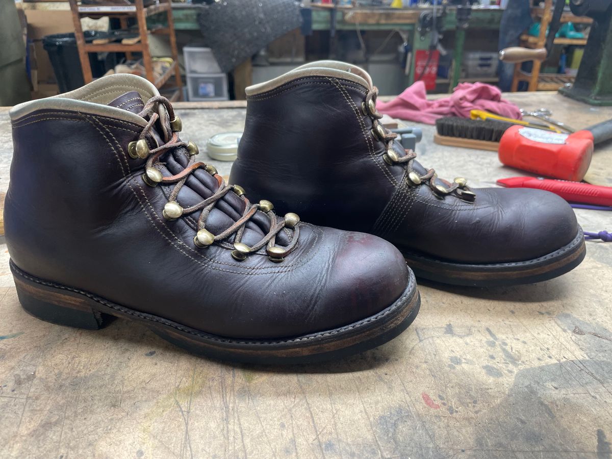 Photo by Limmer_Pat on March 4, 2025 of the Peter Limmer & Sons Custom Model in Seidel Oxblood Double Shot.