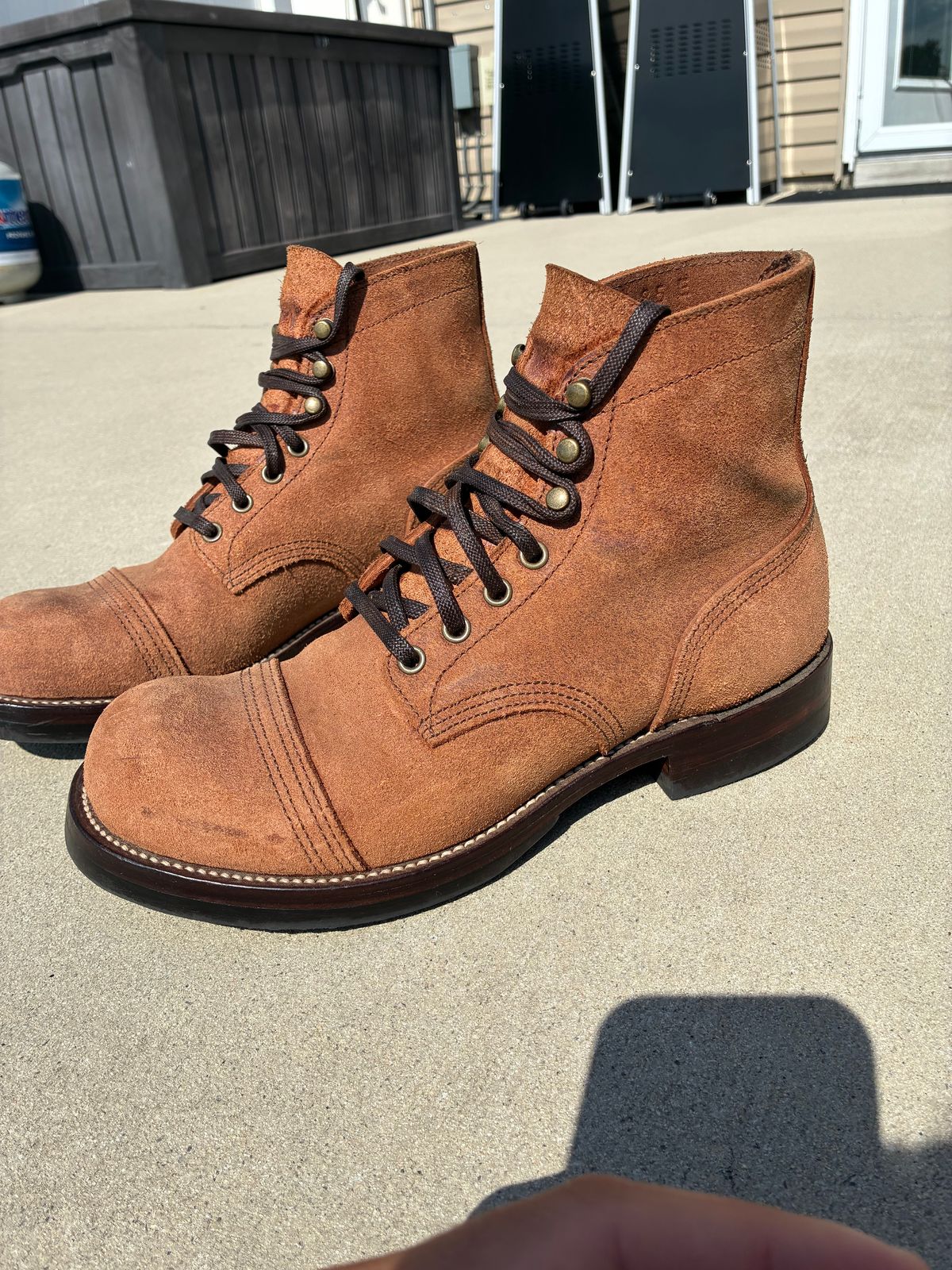 Photo by BobbyV on June 29, 2026 of the Luosjiet Paratroop Boot With Munson Last in Reverse Tan Latigo.